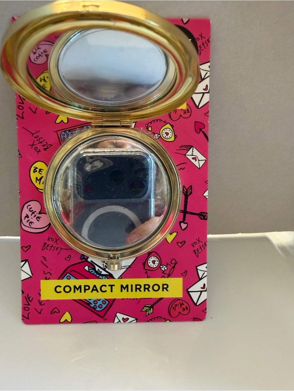Betsey Johnson Compact Mirror - Picture 3 of 3